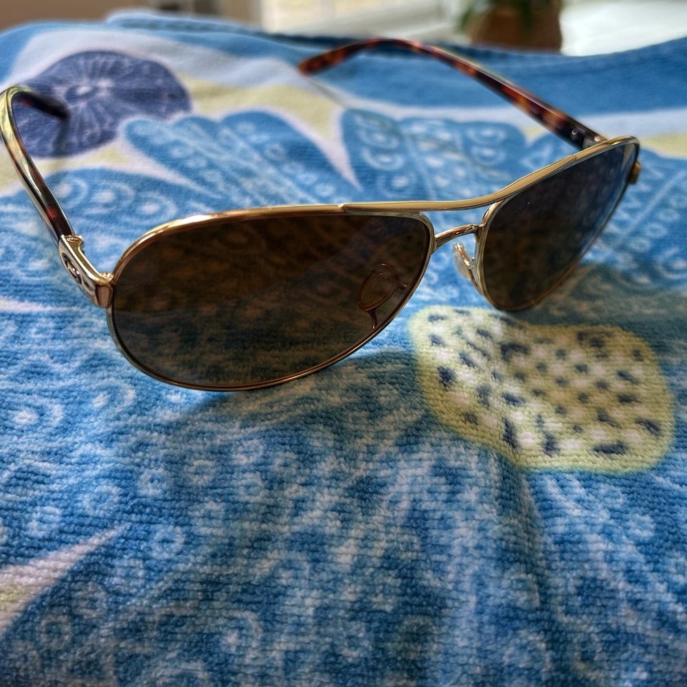 Oakley Feedback Gold Aviator Sunglasses with Brown Amber Lenses